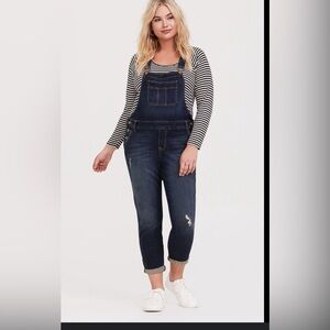 Torrid size dark Denim overalls. size16* new no tags*